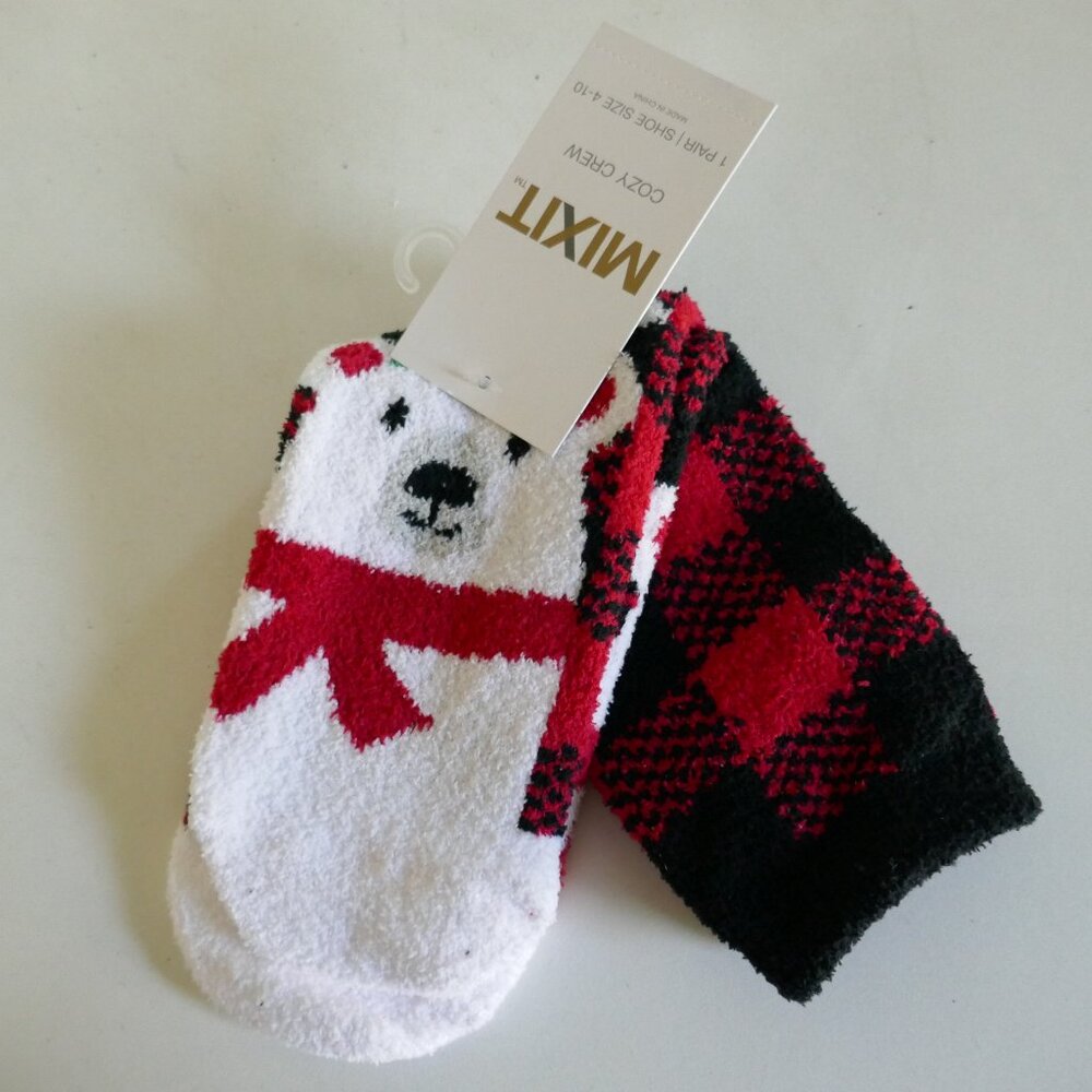 NWT Mixit polar bear buffalo plaid super cute cozy crew socks shoe size 4-10